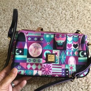 Disney Dooney Bourke It’s a Small world crossbody
